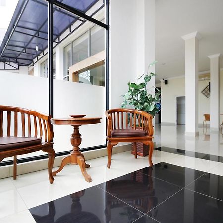 Airy Syariah Mistar Cokrokusumo 29A Banjarbaru Exterior photo