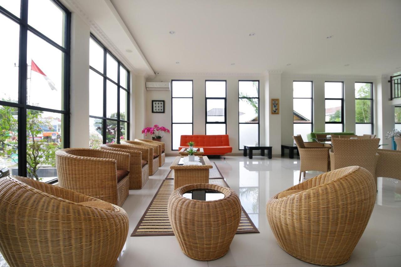 Airy Syariah Mistar Cokrokusumo 29A Banjarbaru Exterior photo